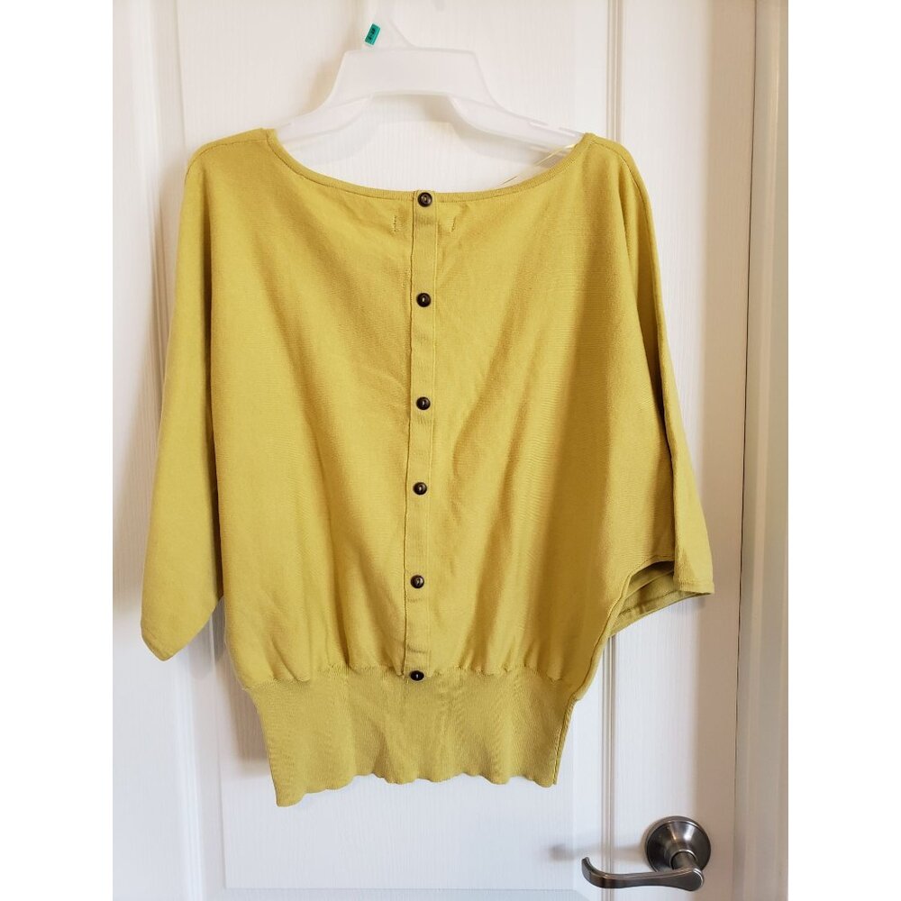 Willi Smith mustard, boat neck, swing sleeve banded hem sweater pullover, size L - Picture 4 of 5